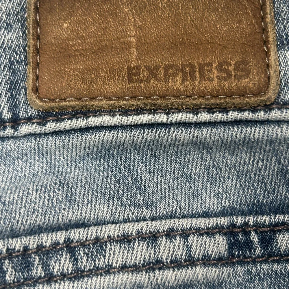Express Repreve Women’s‎ Distressed Mid Rise Ankle Legging Jeans 10R